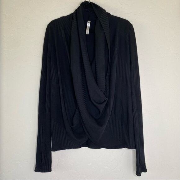 Fabletics Black Austin Wrap Thumb Hole Twist Front Cardigan Small - Picture 10 of 10